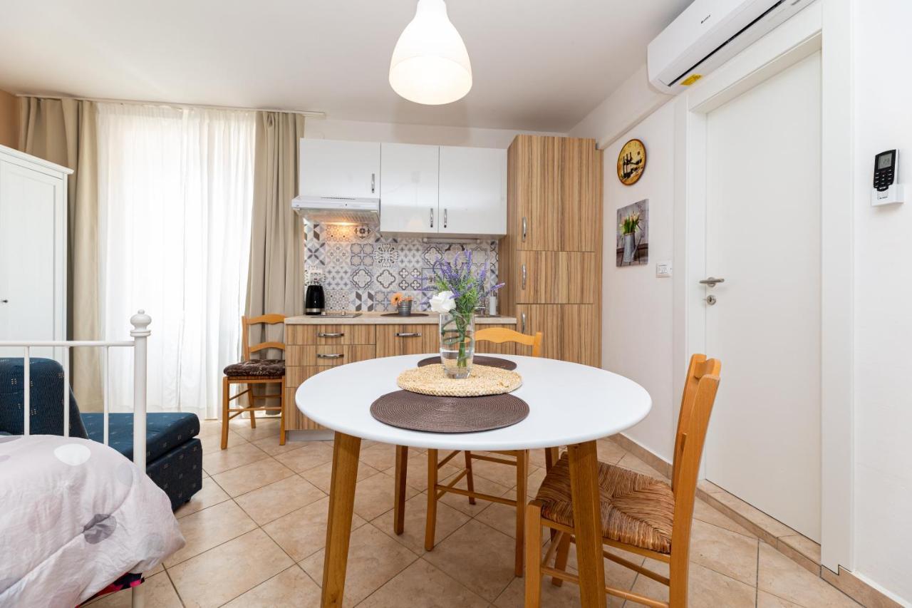 Apartments Riva Baska  Exterior photo