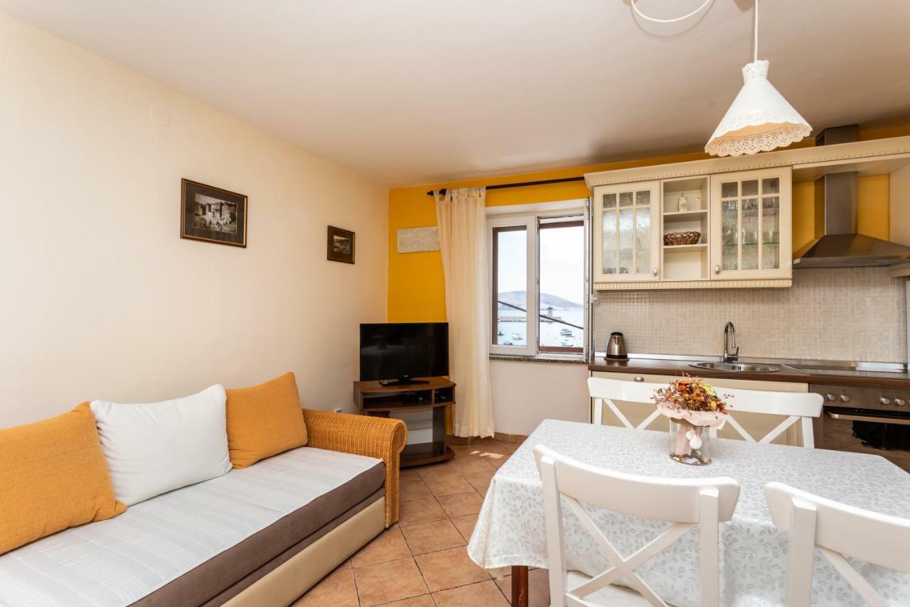 Apartments Riva Baska  Exterior photo